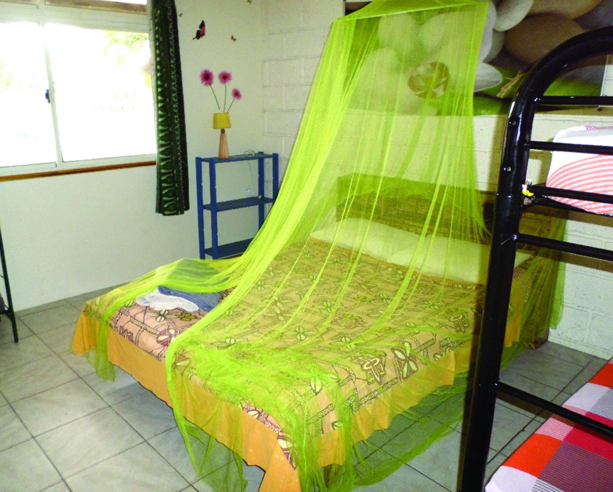 Pension Te Miti - Plage-Beach 200M - Mahana Parc & Vaiava Beach Pk18 - B&B Chambres Ou Dortoir Punaauia  Dış mekan fotoğraf